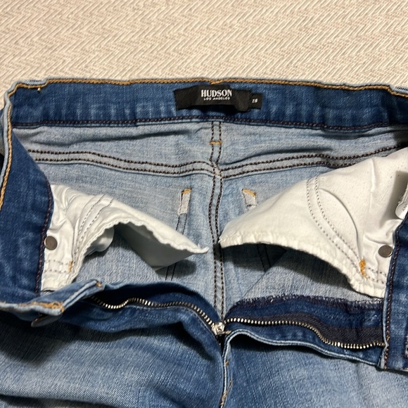 Hudson Barbara Super Skinny Jeans. Light Blue Ankle Cropped Denim. Size 28. - Picture 9 of 12